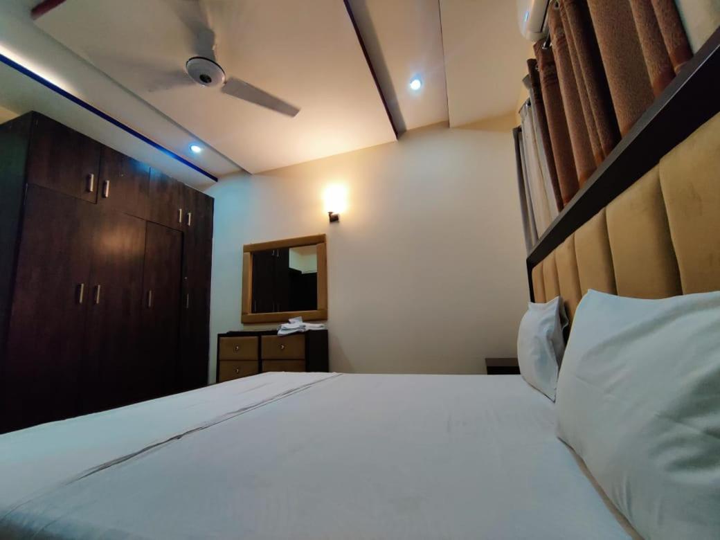 Luxury Guest Rooms 拉瓦尔品第 外观 照片